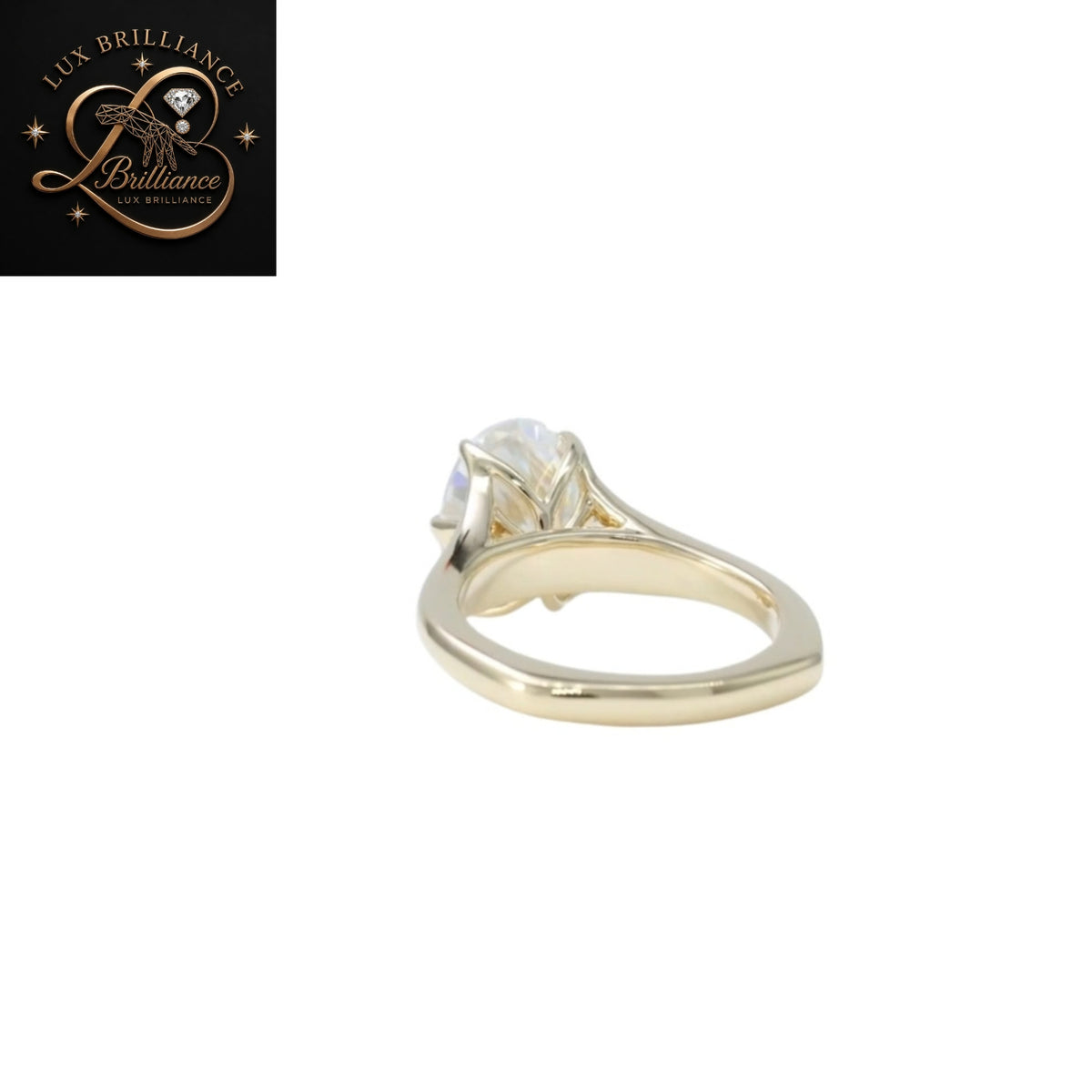 Classic Oval Cut Diamond Solitaire Engagement Ring | Split Cathedral Tapered Ring