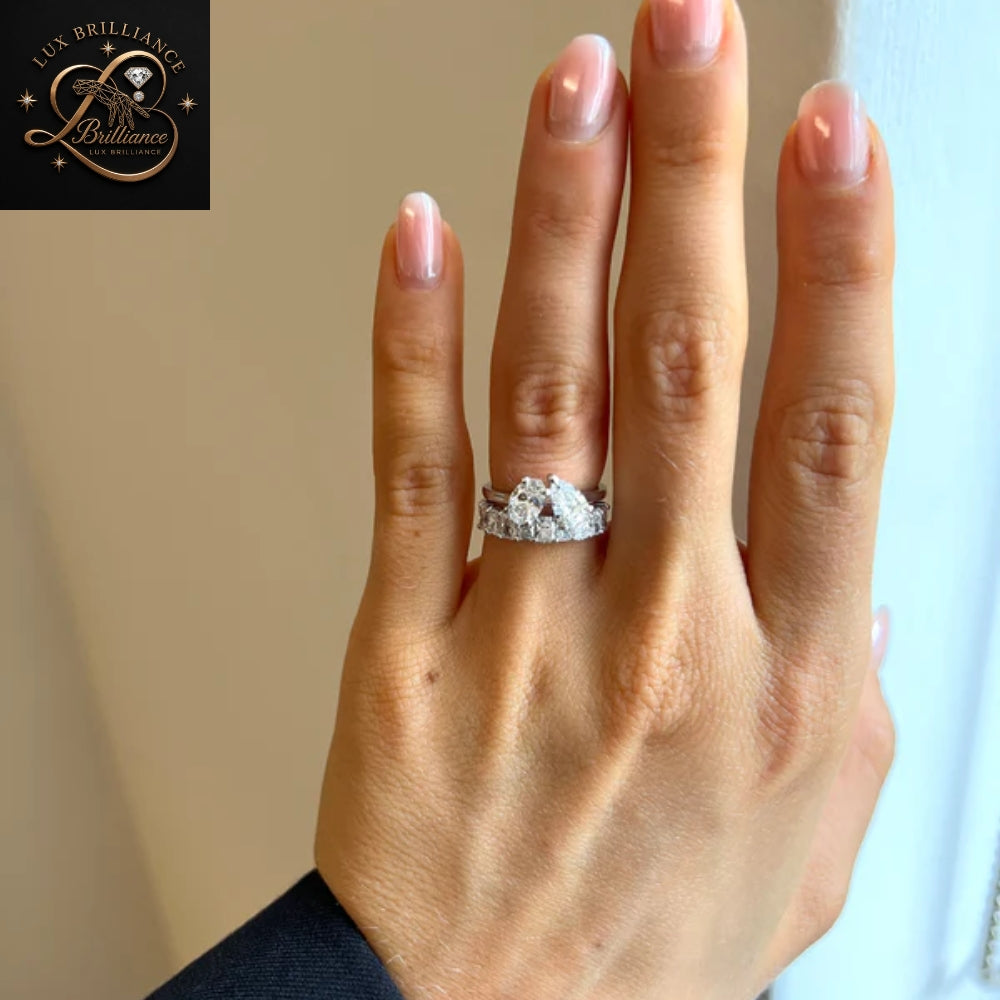 Toi et Moi Oval & Pear Cut Diamond Engagement Ring in 14K / 18K Yellow Gold | Gift For Her