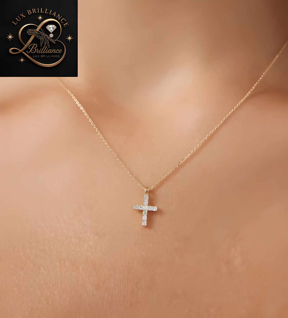 Classic Round Diamond Cross Pendant Necklace in 18K Gold | Fine jewelry
